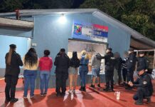 Nueve detenidos por una gresca entre hombres y mujeres en Campo Viera