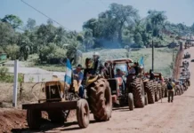 En medio de una fuerte protesta de productores yerbateros, Milei llega a Iguazú