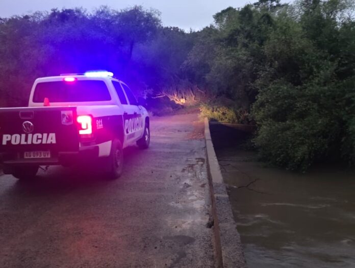Habilitaron-nuevamente-el-puente-sobre-el-arroyo-Garupa-en-Profundidad
