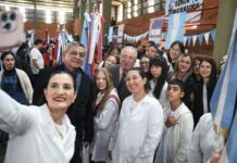 Passalacqua encabezó el acto por los 105 años de Irigoyen, entregó permisos de ocupación, títulos y una máquina
