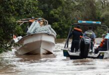 Corrientes: El Gobernador recorre las zonas afectadas por las inundaciones y coordina la asistencia a las familias