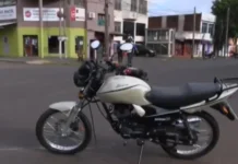 Una pareja terminó hospitalizada tras un choque entre dos motos en Posadas